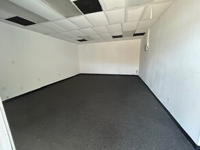4800 W 34th St, Houston, TX à louer Photo intérieure– Image 2 sur 2