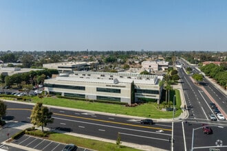 2552 Walnut Ave, Tustin, CA - Vue aérienne  vue de carte - Image1
