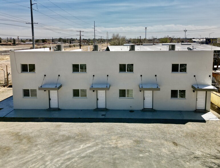 7441 Alameda Ave, El Paso, TX à vendre - Photo principale – Image 1 sur 39