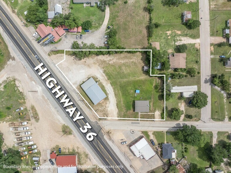 585 TX-36, Caldwell, TX à vendre - Photo de l’immeuble – Image 3 sur 24