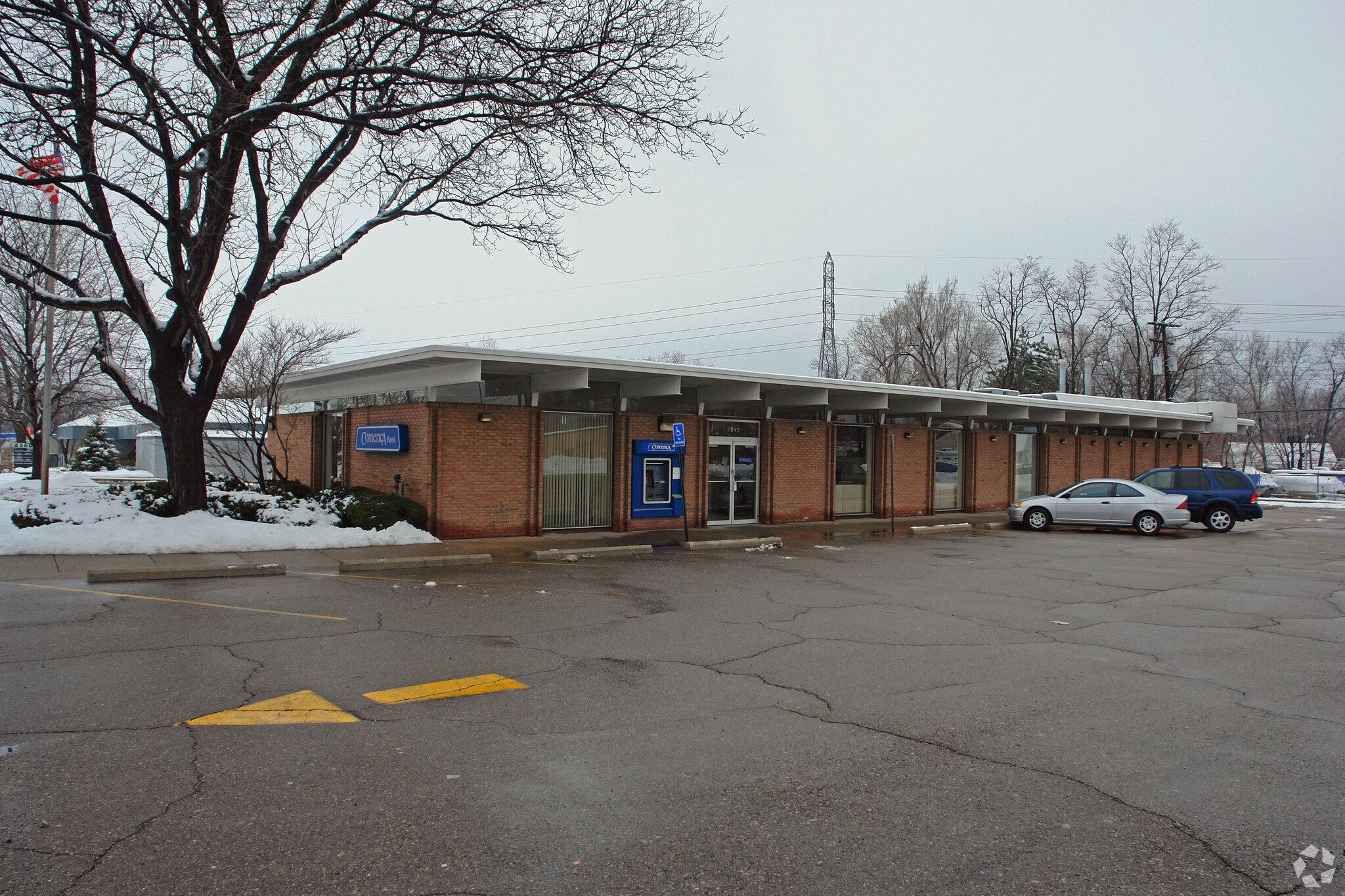 2340 Orchard Lake Rd, Keego Harbor, MI à vendre Photo principale– Image 1 sur 3