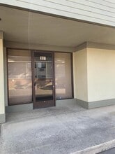 880 E Merritt Ave, Tulare, CA à louer Photo de l’immeuble– Image 1 sur 11