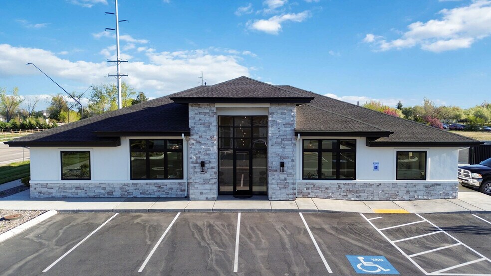 3169 W Belltower Dr, Meridian, ID à vendre - Photo de l’immeuble – Image 2 sur 12