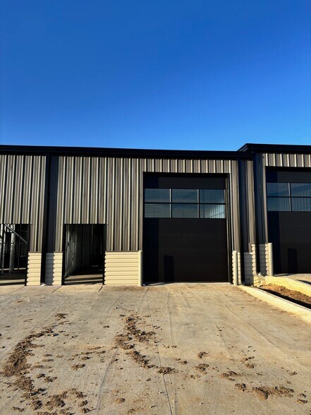 12704 N 158th St, Bennington, NE à louer - Photo de l’immeuble – Image 3 sur 6