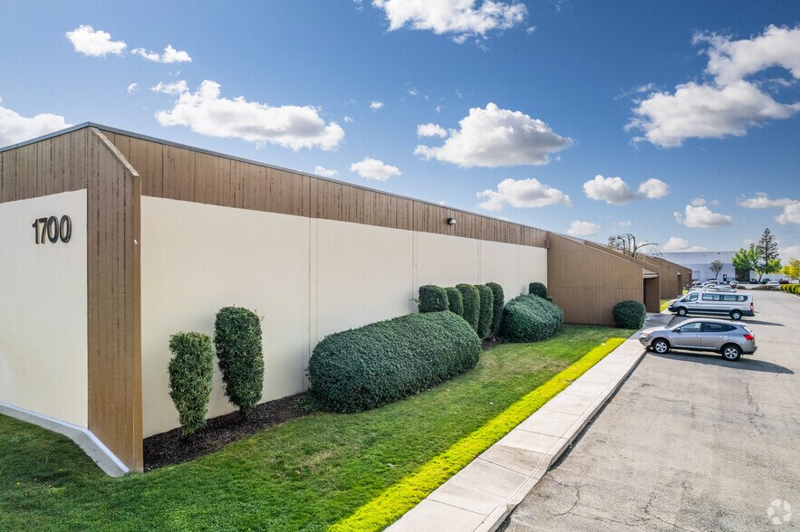 1700 Enterprise Blvd, West Sacramento, CA à louer - Photo de l’immeuble – Image 2 sur 5