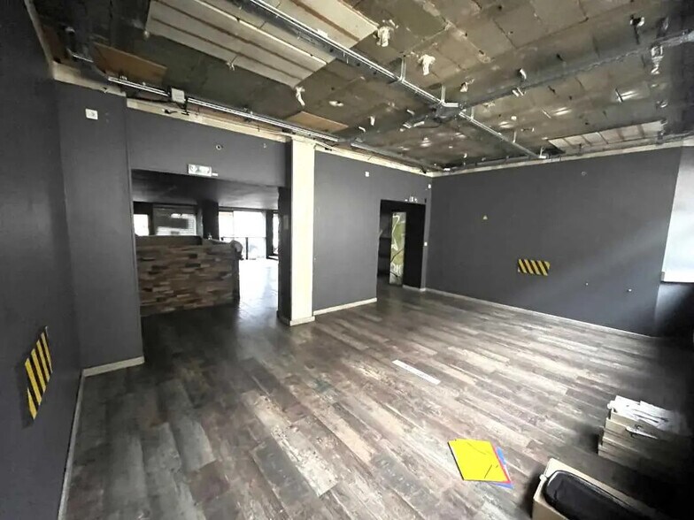 Local commercial dans Rouen à louer - Photo intérieure – Image 2 sur 5