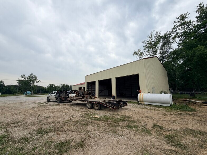 1367-0 E US Highway 40, Brazil, IN à vendre - Photo de l’immeuble – Image 3 sur 16