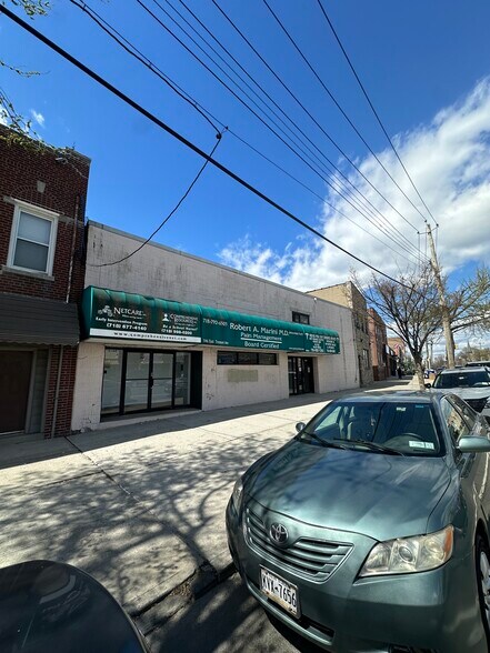 3146-3148 E Tremont Ave, Bronx, NY à vendre - Photo de l’immeuble – Image 3 sur 3
