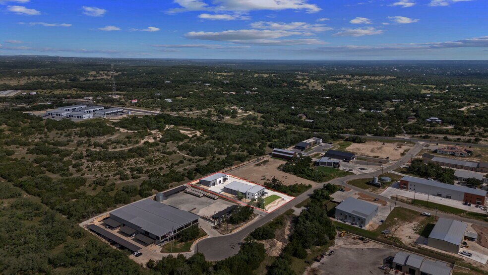 39 Truss Dr, Boerne, TX à vendre - Photo de l’immeuble – Image 2 sur 105