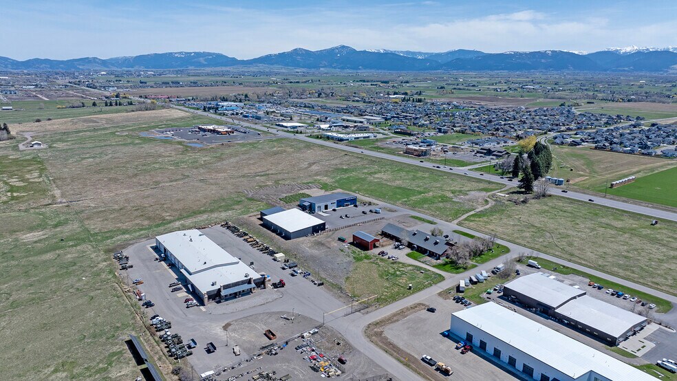167 All West Trl, Bozeman, MT à louer - Photo de l’immeuble – Image 3 sur 16