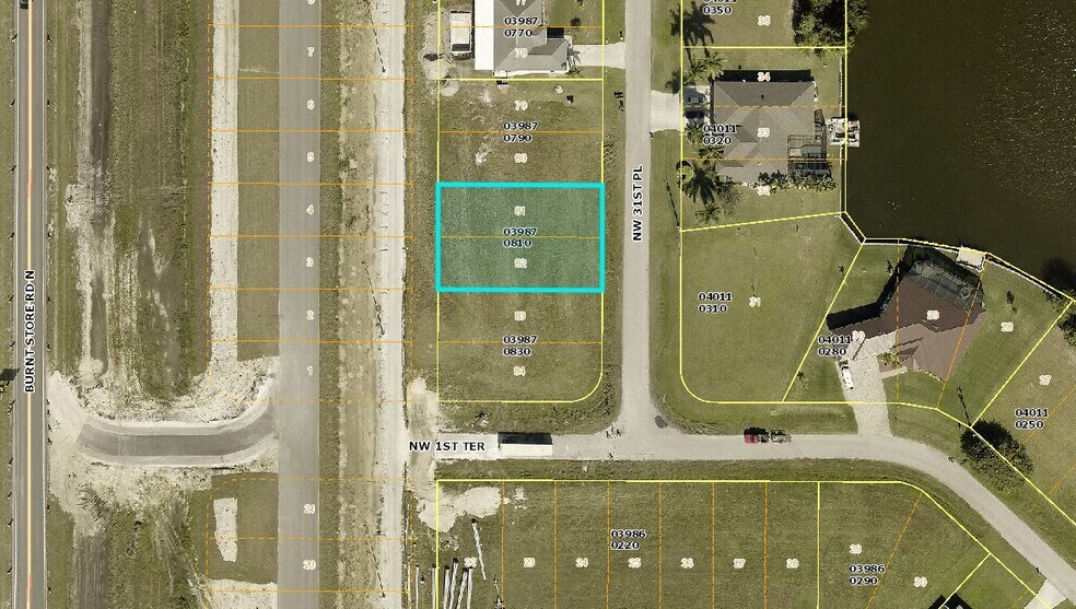 120 NW 31st Pl, Cape Coral, FL à vendre - Photo de l’immeuble – Image 3 sur 4