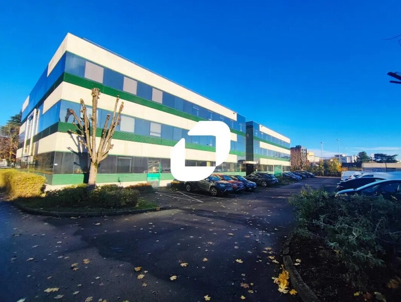 Bureau dans Rosny-sous-Bois à louer - Photo de l’immeuble – Image 1 sur 7