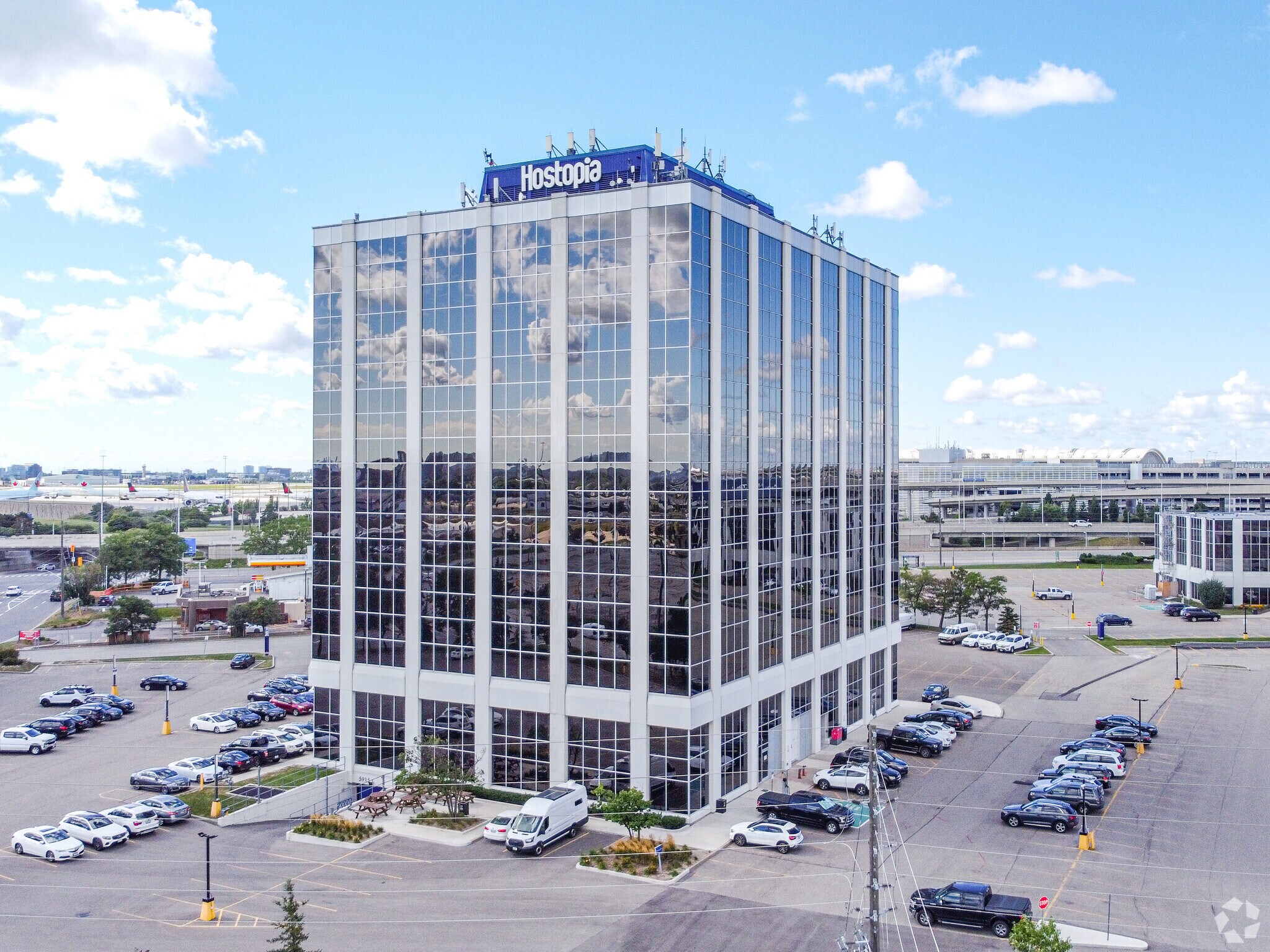 5945-5955 Airport Rd, Mississauga, ON à louer Photo principale– Image 1 sur 36