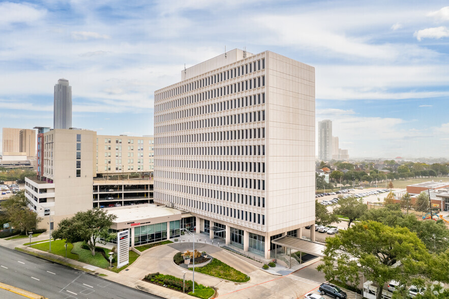 5433 Westheimer Rd, Houston, TX à louer - Photo de l’immeuble – Image 1 sur 6