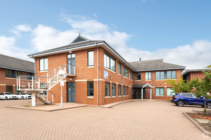 Holland Dr, Newcastle Upon Tyne à louer - Photo principale – Image 1 sur 14