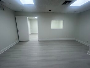 10191 W Sample Rd, Coral Springs, FL à louer Photo intérieure– Image 2 sur 2