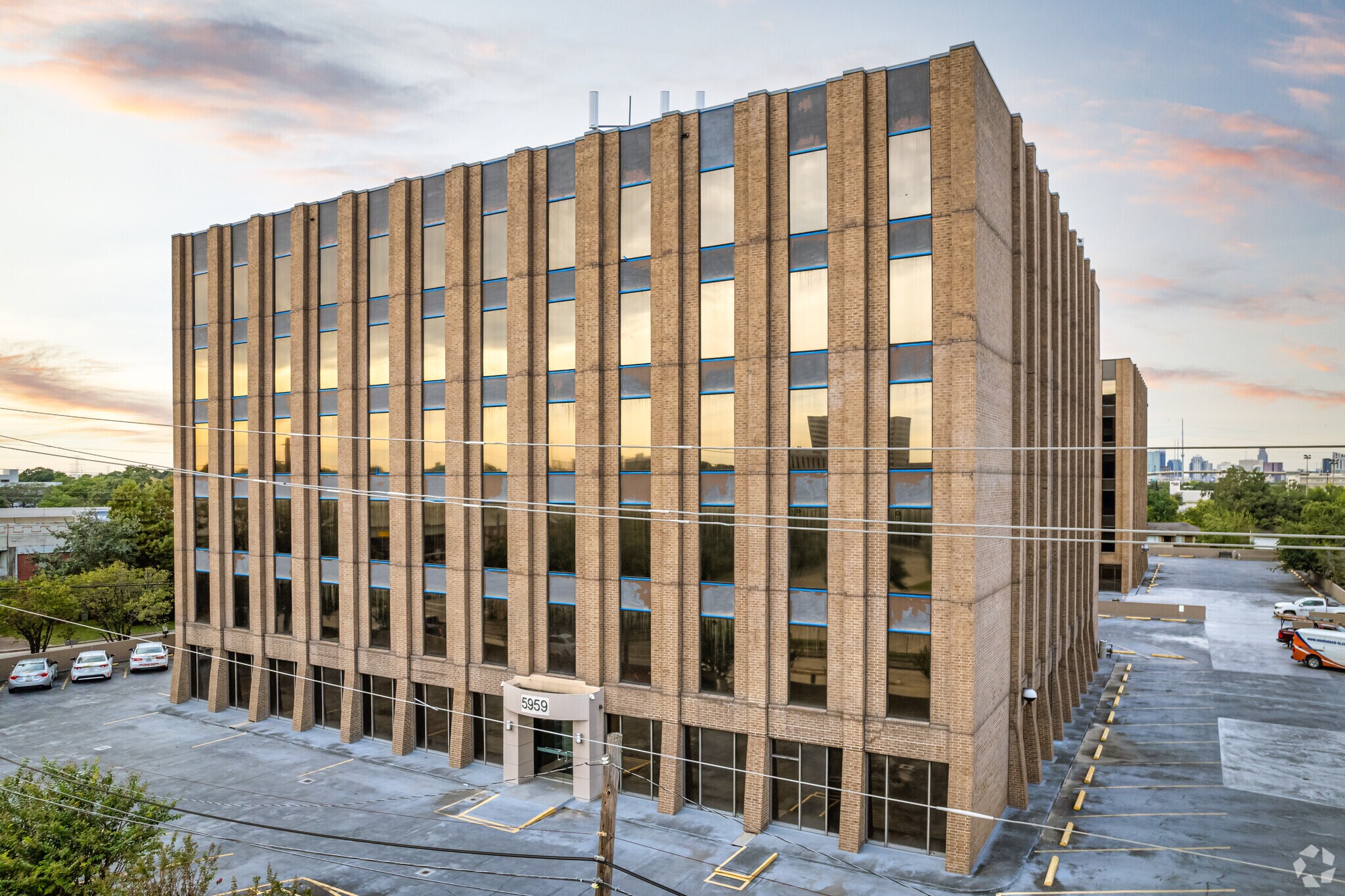 5959 West Loop South, Bellaire, TX à louer Photo principale– Image 1 sur 12