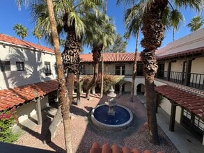 1276 N Palm Canyon Dr, Palm Springs, CA à louer Photo de l’immeuble– Image 2 sur 14