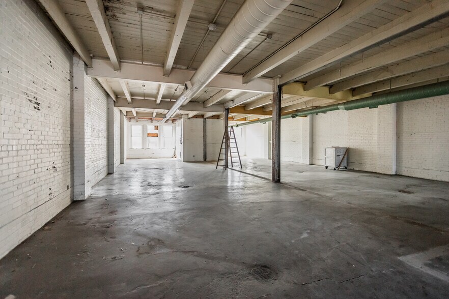 1357 Division St, Detroit, MI à vendre - Photo de l’immeuble – Image 3 sur 7