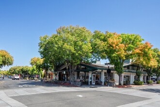 293-295 State St, Los Altos, CA à louer Photo de l’immeuble– Image 1 sur 1