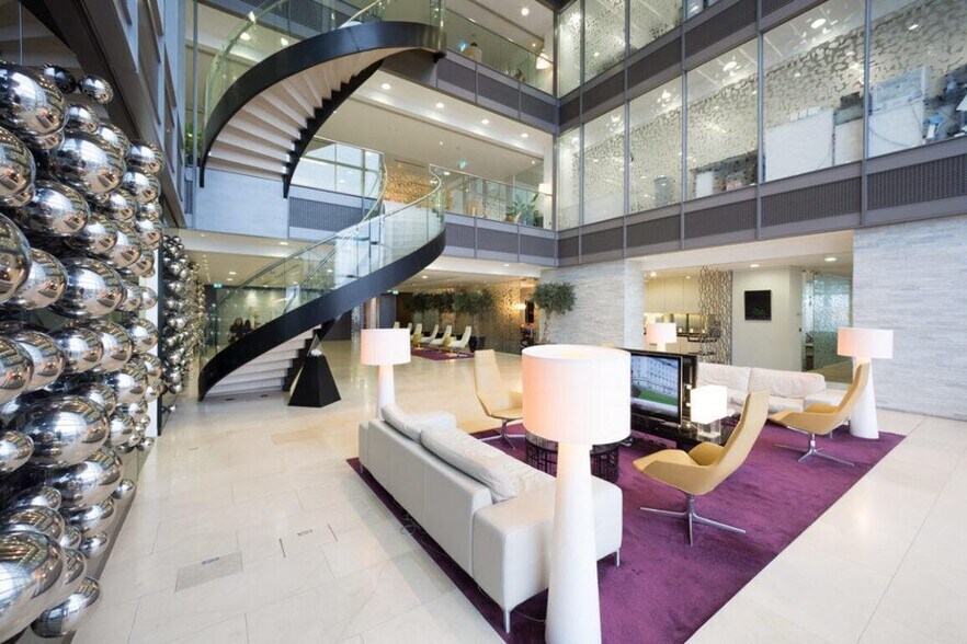 110 Bishopsgate, Londres à louer - Photo de l’immeuble – Image 2 sur 4