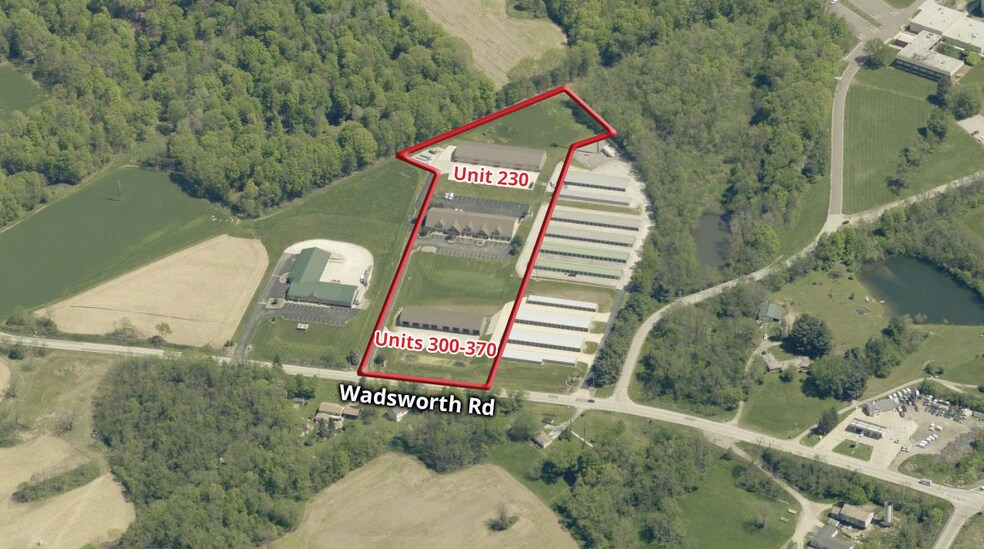 8691 Wadsworth Rd, Wadsworth, OH à louer - Photo de l’immeuble – Image 2 sur 15