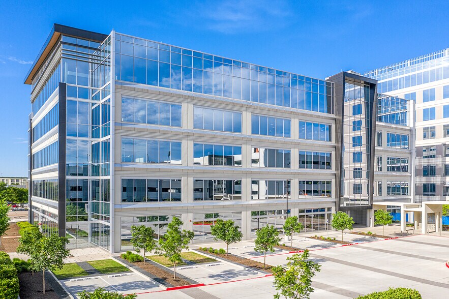 900 W Bethany Dr, Allen, TX à louer - Photo principale – Image 1 sur 7