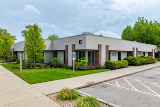 Plus de détails pour Forum Square – Bureau à vendre, Libertyville, IL