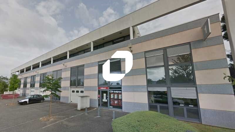6 Rue De Bretagne, Saint-Quentin-Fallavier à louer - Photo de l’immeuble – Image 3 sur 30
