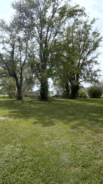2756 N Brookline Ave, Brookline, MO à vendre - Vidéo sur l’annonce professionnelle – Image 2 sur 25