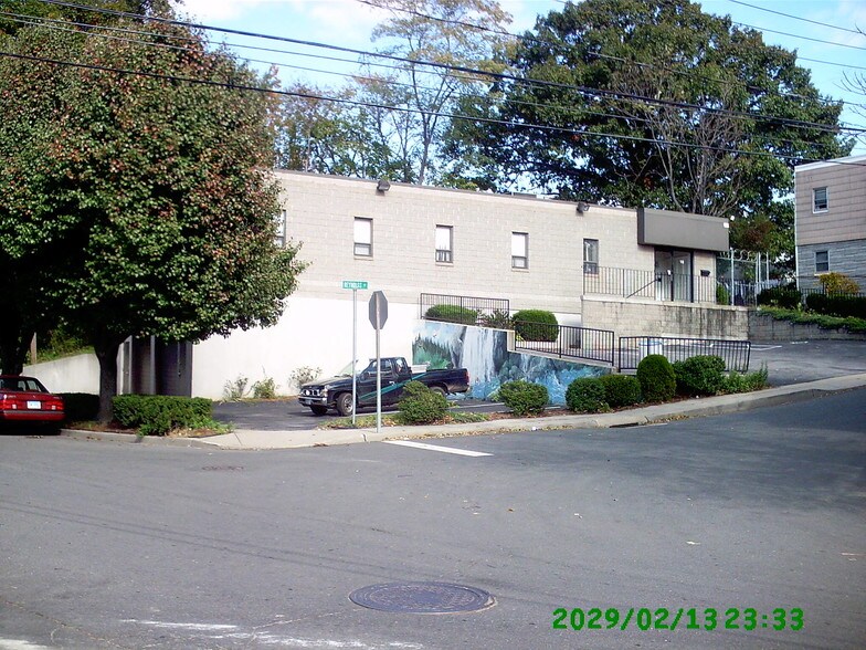 18 Reynolds St, Norwalk, CT à louer - Photo de l’immeuble – Image 1 sur 6