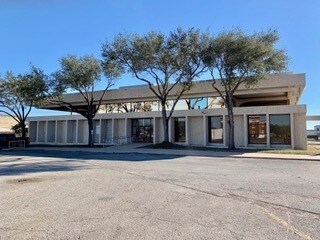 422 E Avenue B, Robstown, TX à louer Autre– Image 1 sur 18