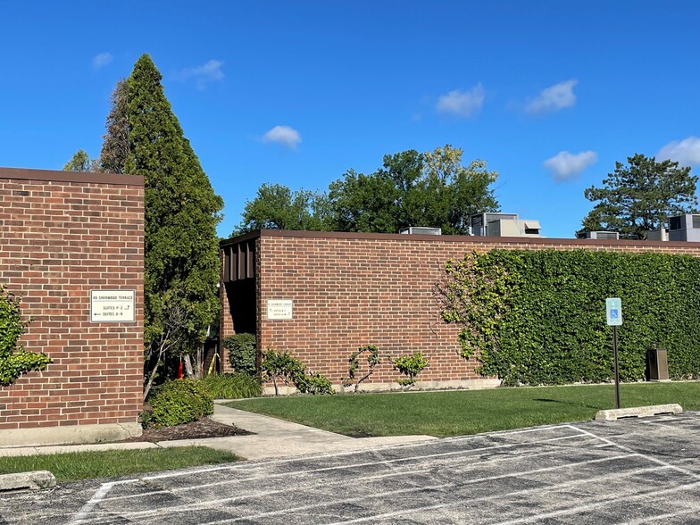 Evergreen Office Park portefeuille de 2 biens à vendre sur LoopNet.fr - Photo de l’immeuble – Image 2 sur 9