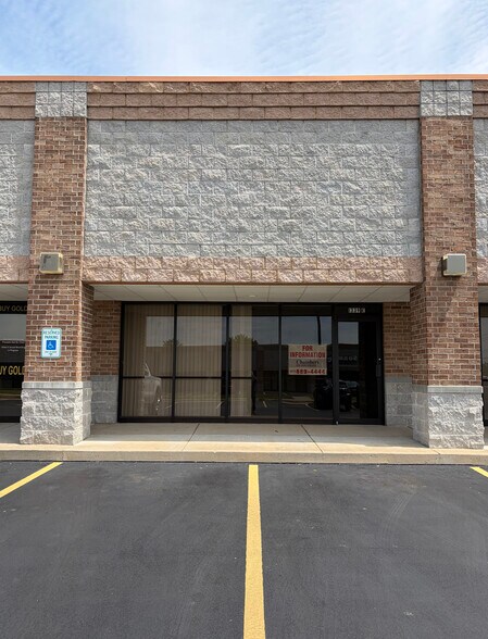 1339 E Republic Rd, Springfield, MO à louer - Photo principale – Image 1 sur 3