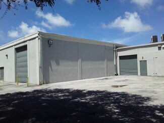 Plus de détails pour 1900 NW 33rd St, Pompano Beach, FL - Industriel/Logistique à louer