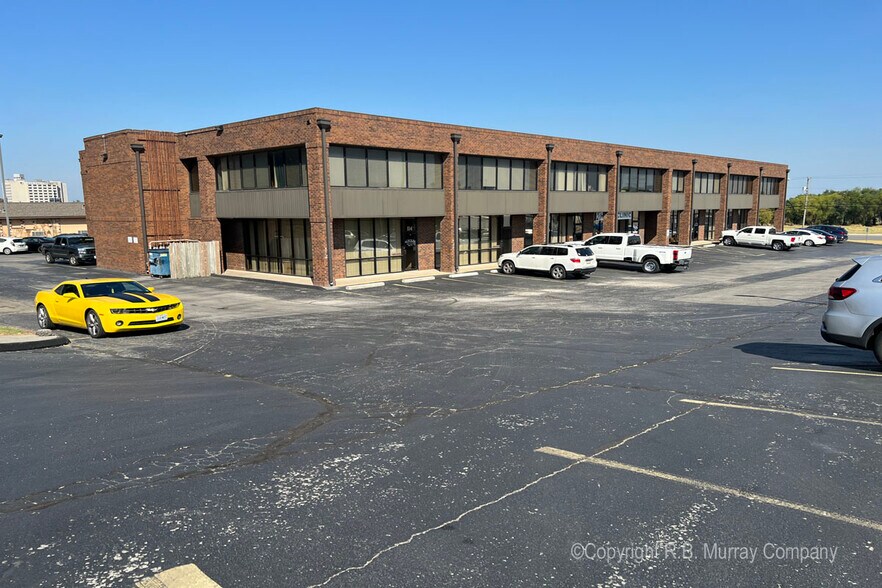 2032 E Kearney Rd, Springfield, MO à vendre - Photo de l’immeuble – Image 2 sur 5