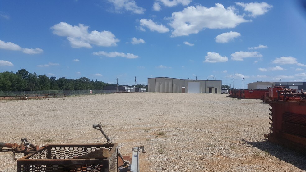 820 W Harrison Rd, Longview, TX à louer - Photo de l’immeuble – Image 2 sur 10