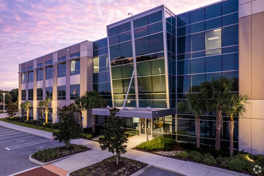 7300-7356 Greenbriar Pky, Orlando, FL à louer - Photo de l’immeuble – Image 3 sur 26