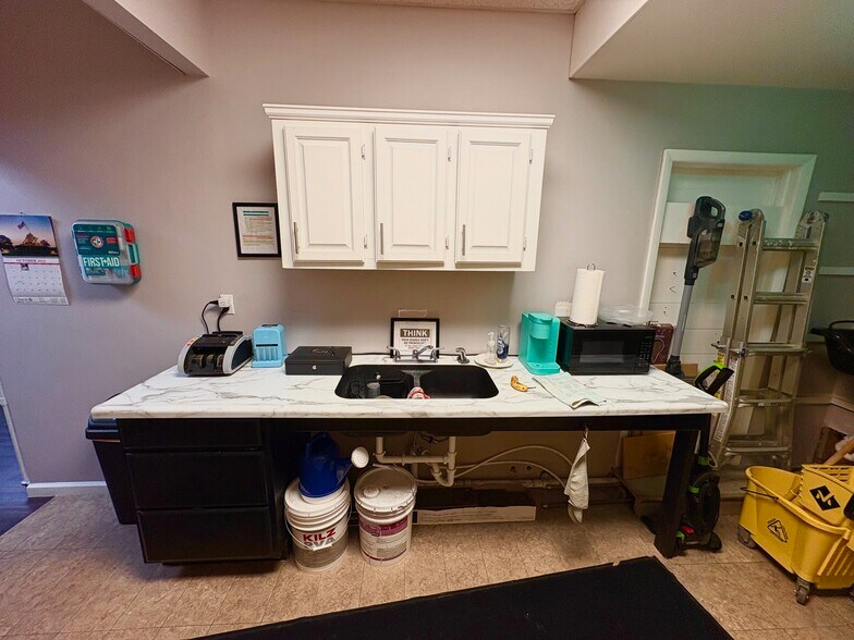 802 Lima St, Wapak, OH à vendre - Photo de l’immeuble – Image 2 sur 9