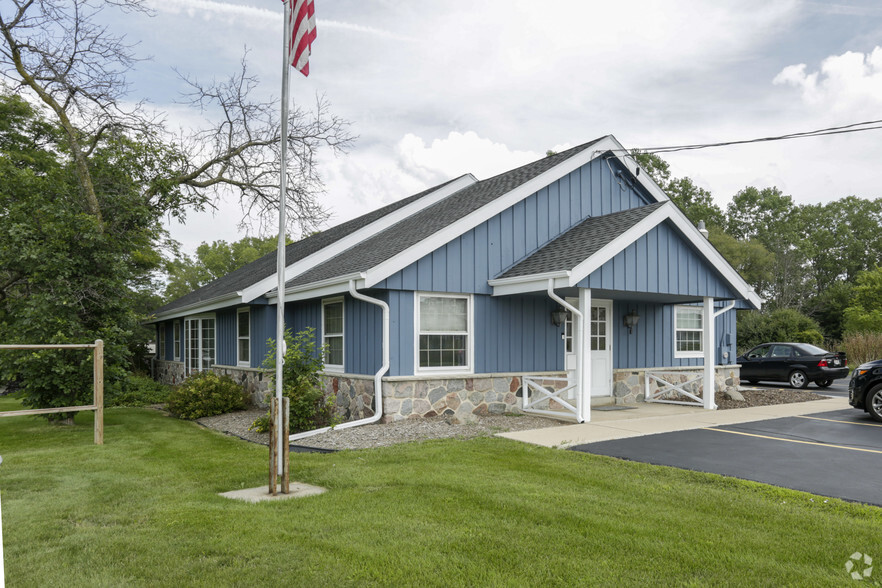 450 N Wales Rd, Wales, WI à louer - Photo principale – Image 1 sur 5