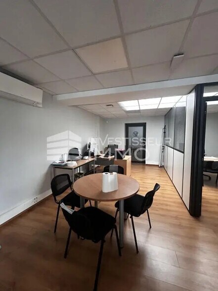 Bureau dans Chambly à louer - Photo de l’immeuble – Image 1 sur 7