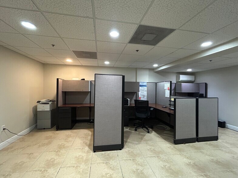 14000-14046 NW 82nd Ave, Miami Lakes, FL à louer - Photo de l’immeuble – Image 2 sur 82