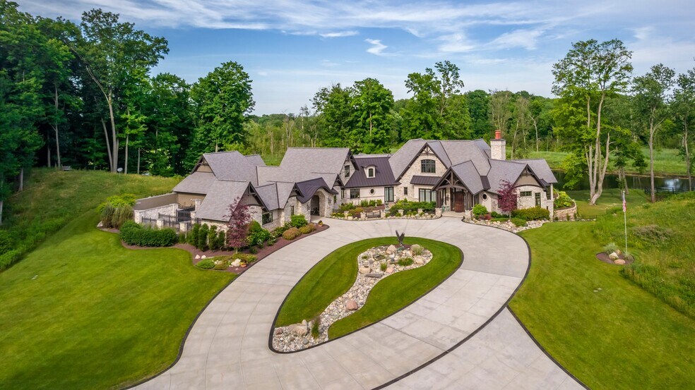 1286 Gray Fox Ct, Howell, MI à vendre - Aérien – Image 2 sur 53