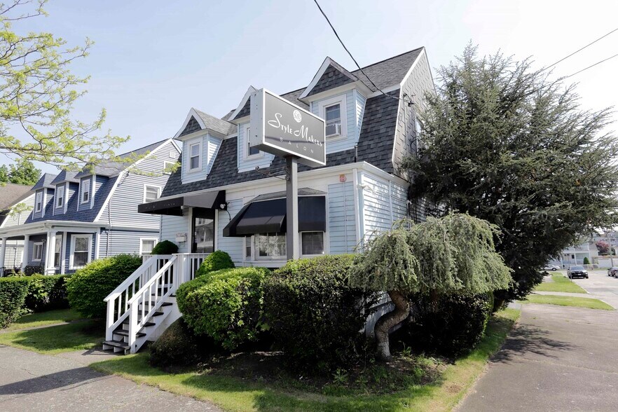 66 Rockdale Ave, New Bedford, MA à vendre - Photo de l’immeuble – Image 2 sur 33