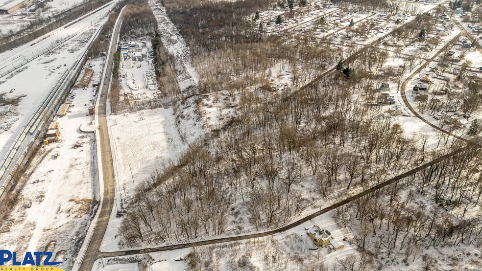 Poland Avenue, Youngstown, OH à louer - Photo de l’immeuble – Image 3 sur 9