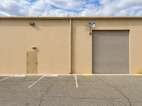 528 Noble St, Madera, CA à louer Photo de l’immeuble– Image 1 sur 3
