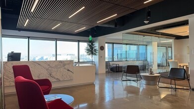 400 Continental Blvd, El Segundo, CA à louer Photo intérieure– Image 1 sur 14