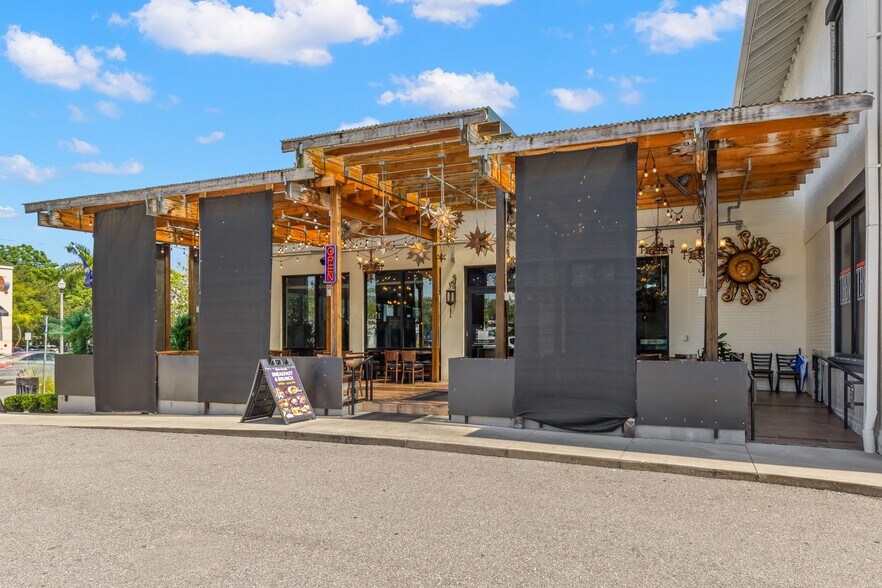 327 11th Ave N, Saint Petersburg, FL à vendre - Photo de l’immeuble – Image 3 sur 24