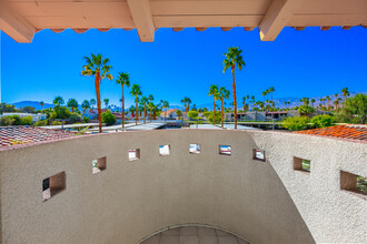 73255 El Paseo, Palm Desert, CA à louer Photo de l’immeuble– Image 1 sur 18