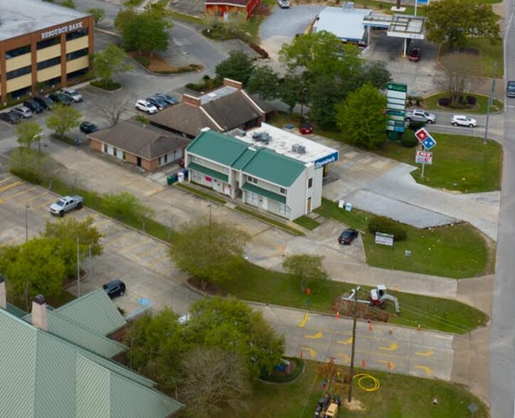 700 Covington Ctr, Covington, LA à louer - Photo de l’immeuble – Image 2 sur 3